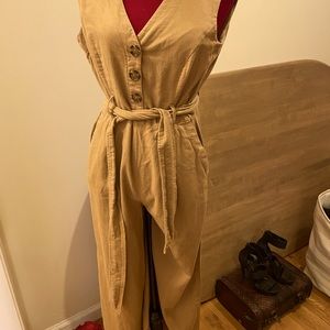 Calvin Klein one piece jumper. Professional fit.